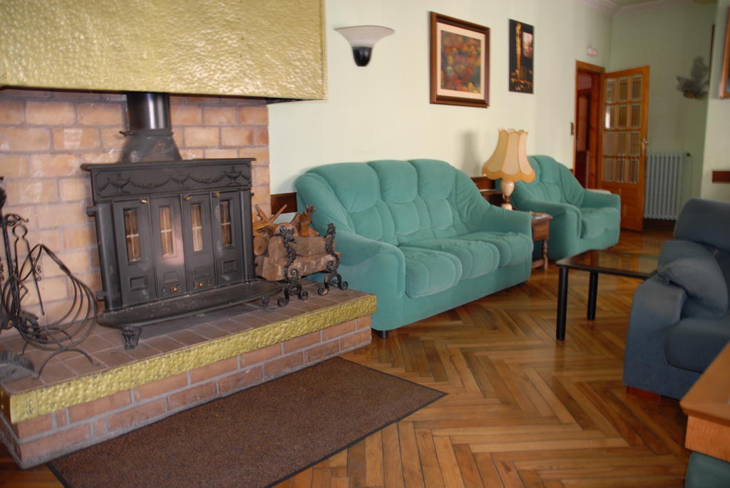 Hotel Europa Les Luaran gambar